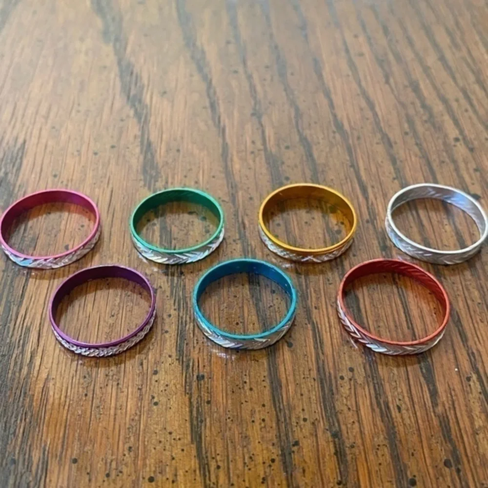 NEW Fine Fashion Unisex Lightweight Aluminum 7 Count Rings (Rainbow Assortment)